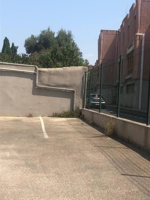 Studio Le 2, Free Parking, Free Wifi, Transports Lejlighed Nîmes Eksteriør billede